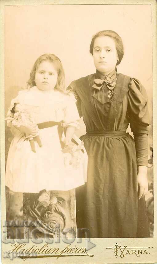 OLD PHOTOGRAPH - CARDBOARD - BR. HADJOLYAN – VARNA - M0689