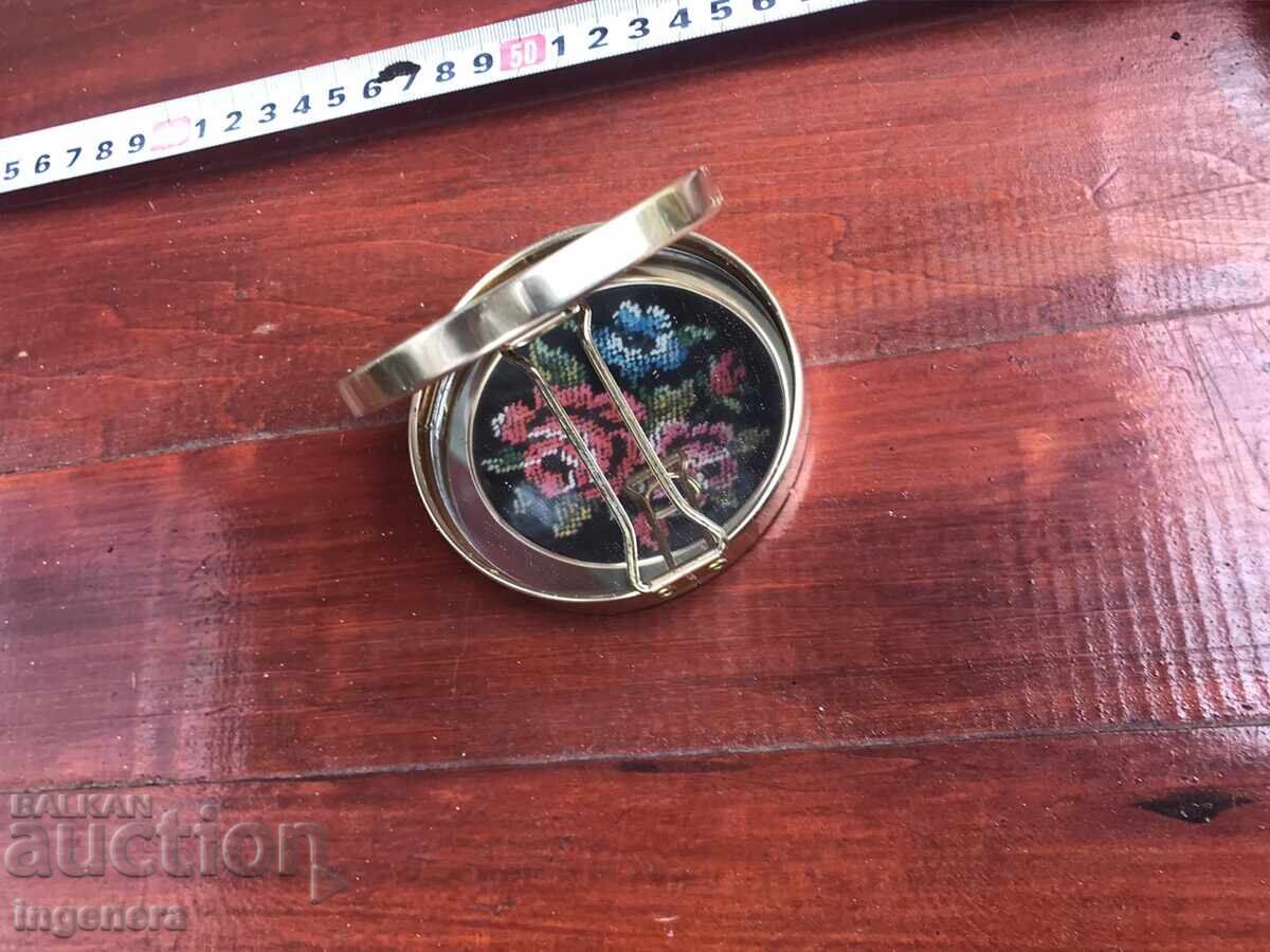 Livrarea OGLINDĂ OGLINJOARĂ DE DAMĂ PLIABILĂ DUBLĂ FRUMUSEȚE