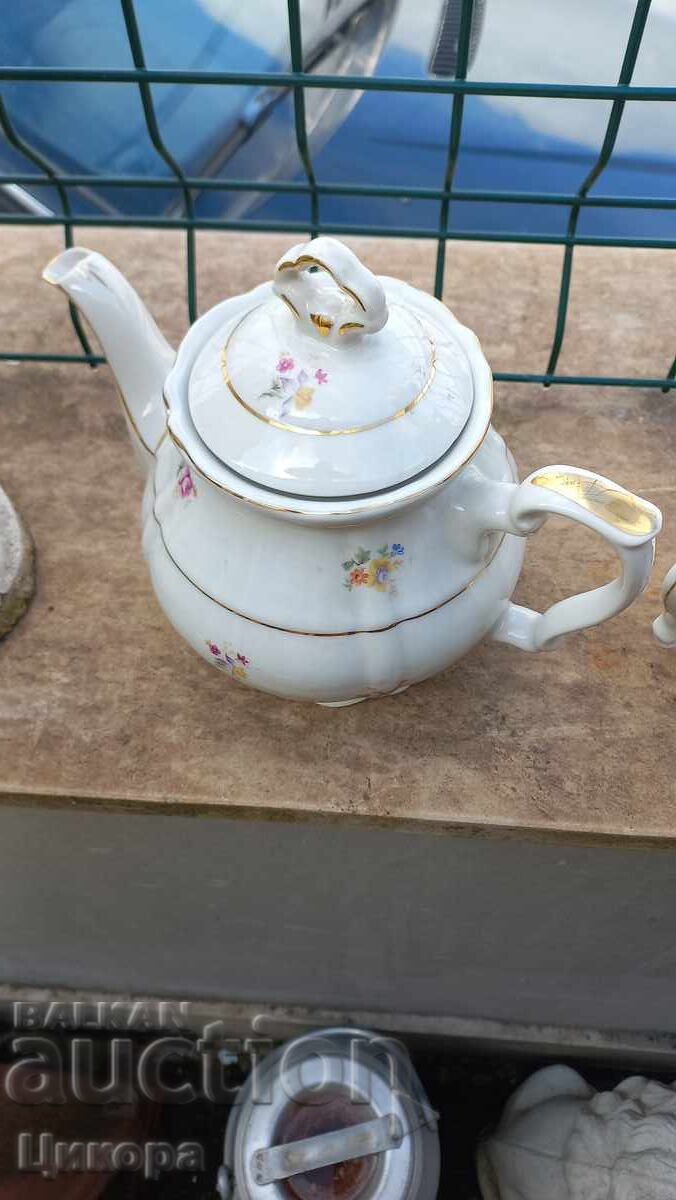 Auction  OLD BULGARIAN PORCELAIN TEA SET, TEAPOT AND LATTIERA