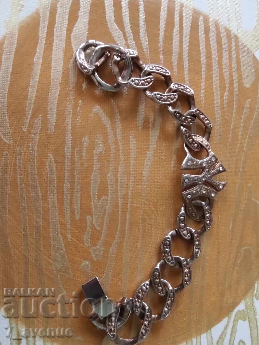 Гривна, символи 30.03.2025 с цена 29.00 лв. | € 14.83