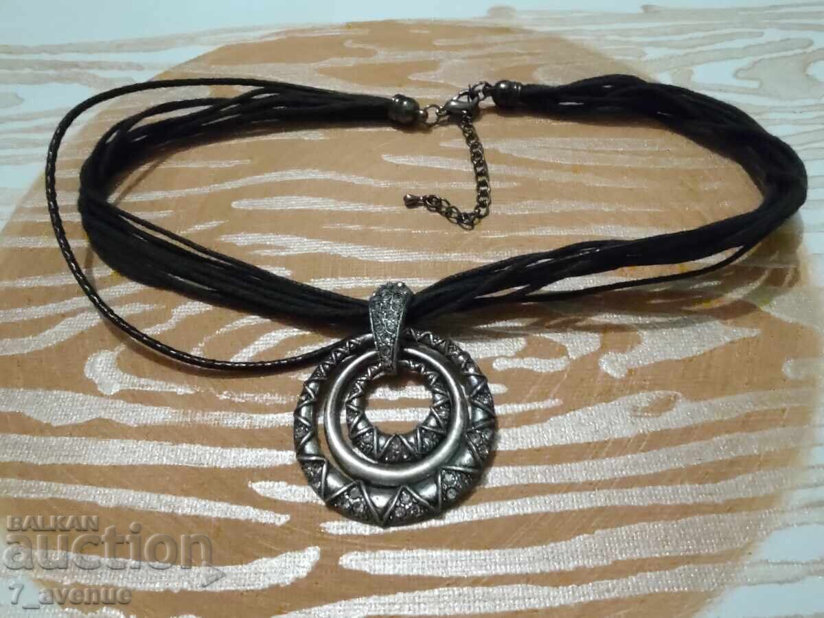 Auction Necklace, stylish and charming 29.03.2025 Auction Necklace, stylish and charming 29.03.2025