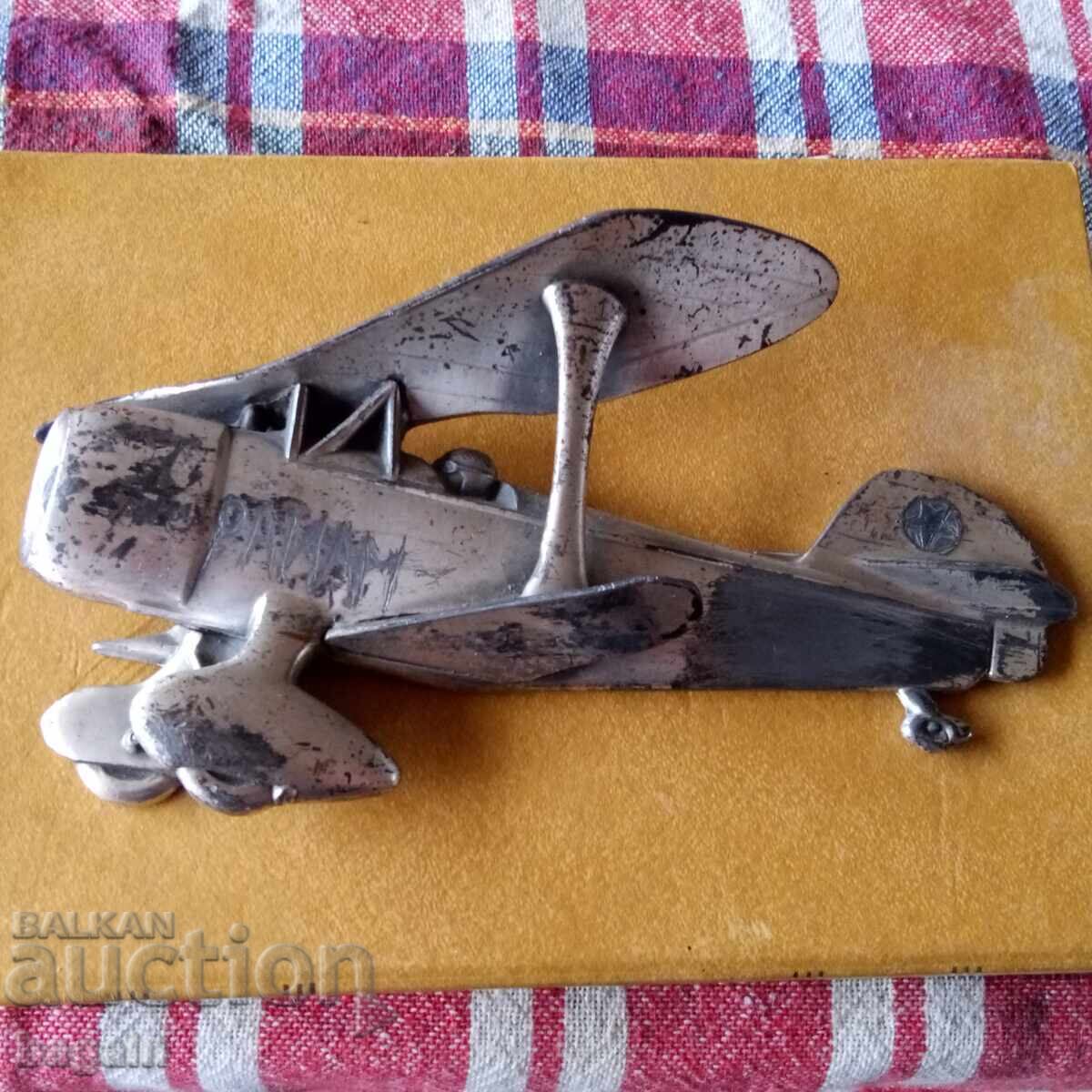 Avion biplan Avion biplan