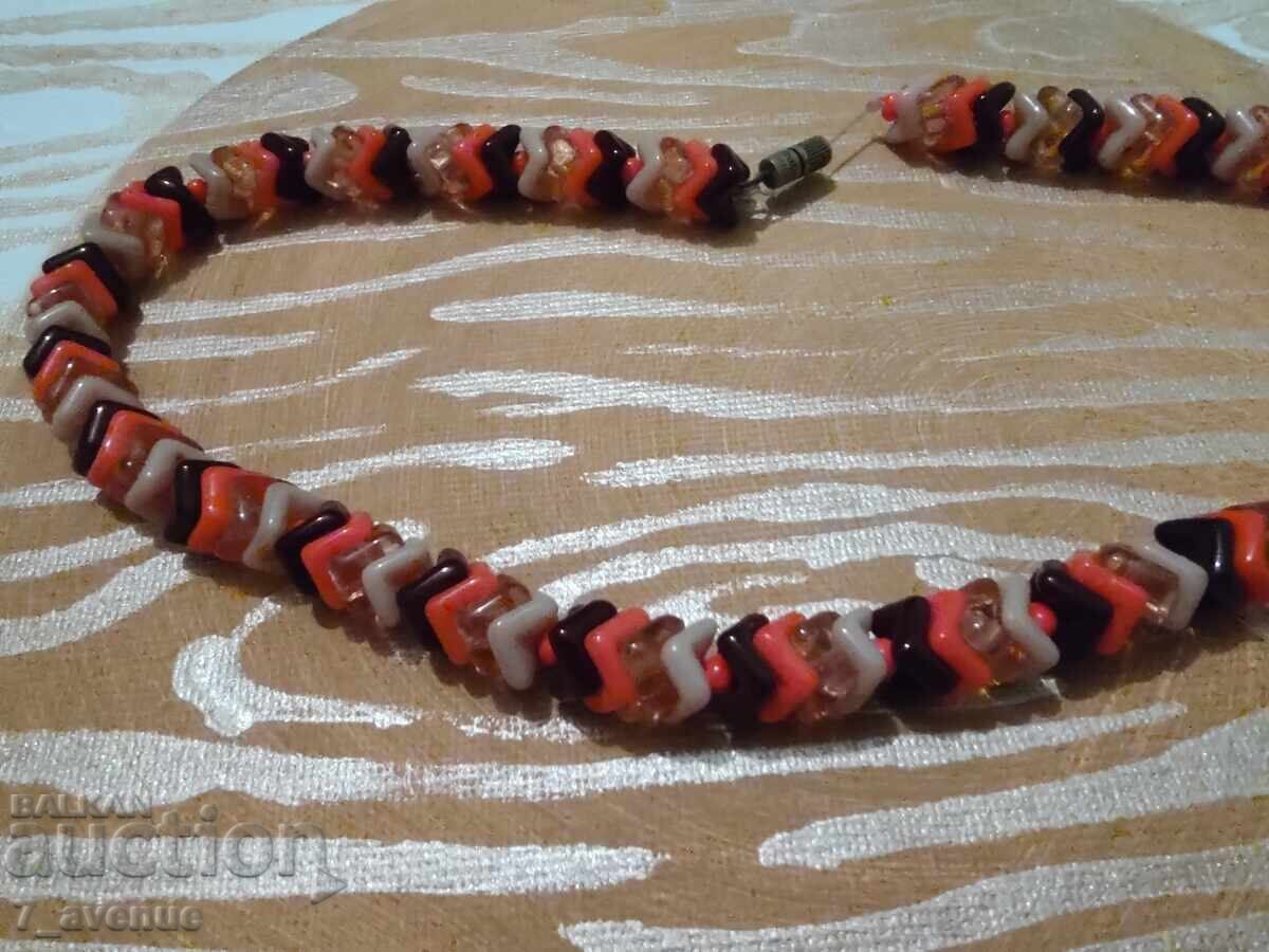 Necklace, stylish charming ART, 70s 30.03.2025 with price 69.00 BGN | € 35.28 Necklace, stylish charming ART, 70s 30.03.2025 with price 69.00 BGN | € 35.28