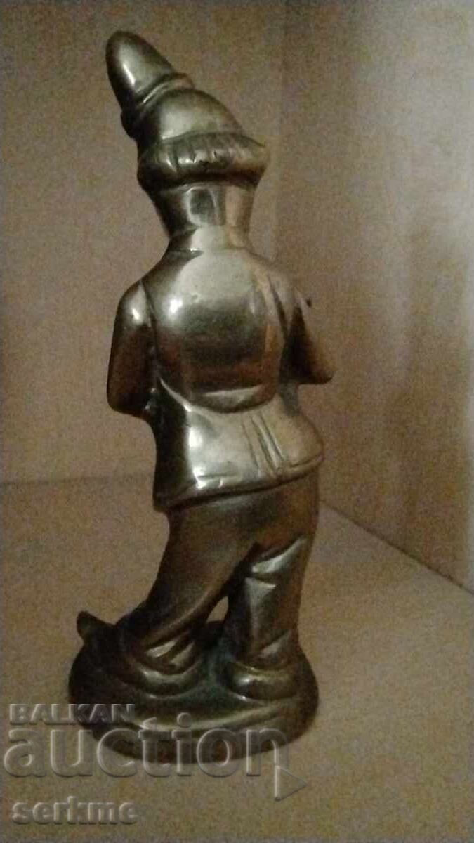 Auction Bronze figure Auction Bronze figure