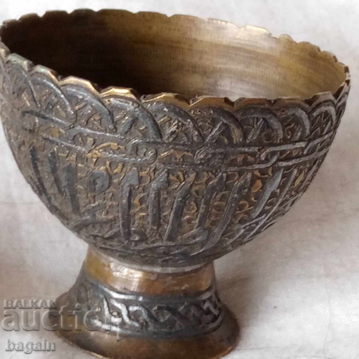 Османски филджан. с цена 100.00 лв. | € 51.13