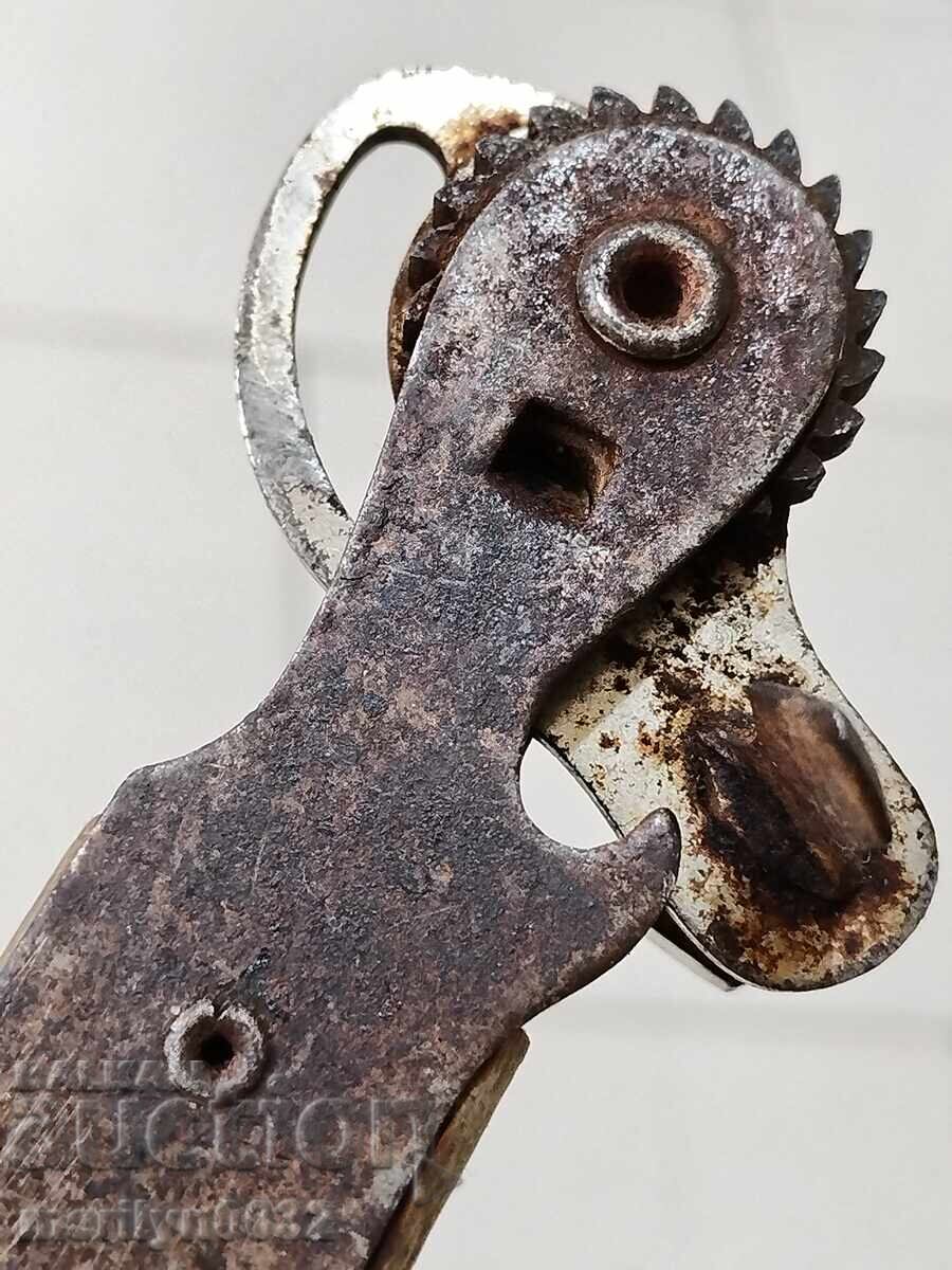 Old German can opener, Wehrmacht, WW2 - 5 Old German can opener, Wehrmacht, WW2 - 5