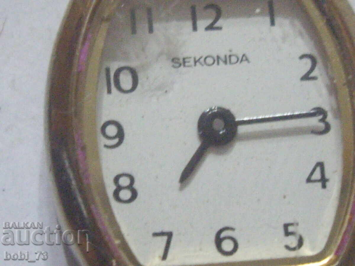 Gold-plated women's watch. - 5 Gold-plated women's watch. - 5