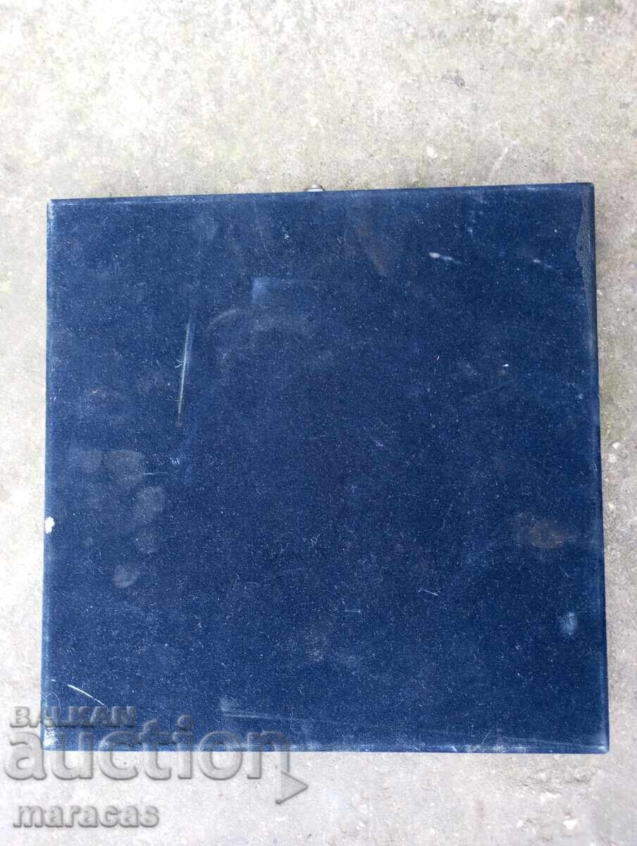 Auction  Porcelain Turkish Plate