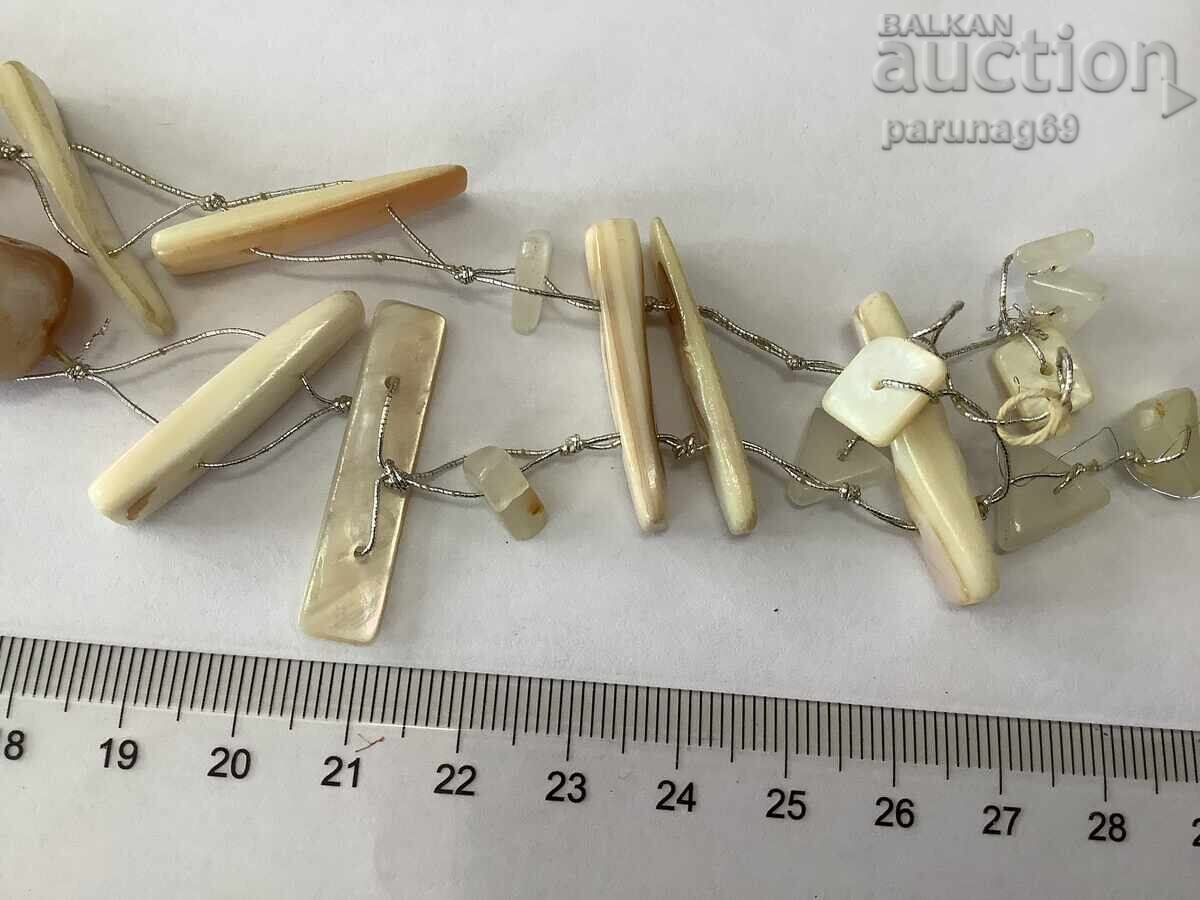 Licitație Colier - pură bijuterii sidef Etnografie Licitație Colier - pură bijuterii sidef Etnografie