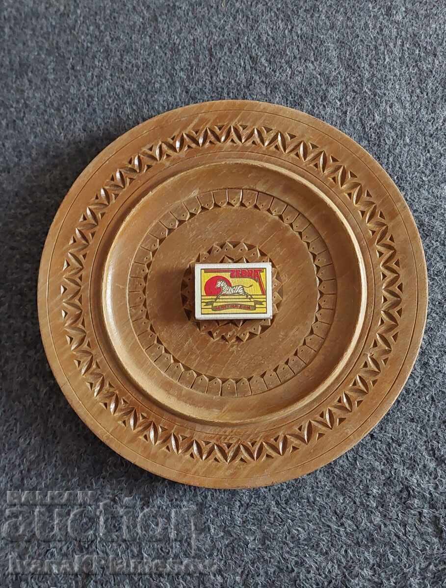 Panou sculptat în lemn pentru cunoscători 26cm - 6