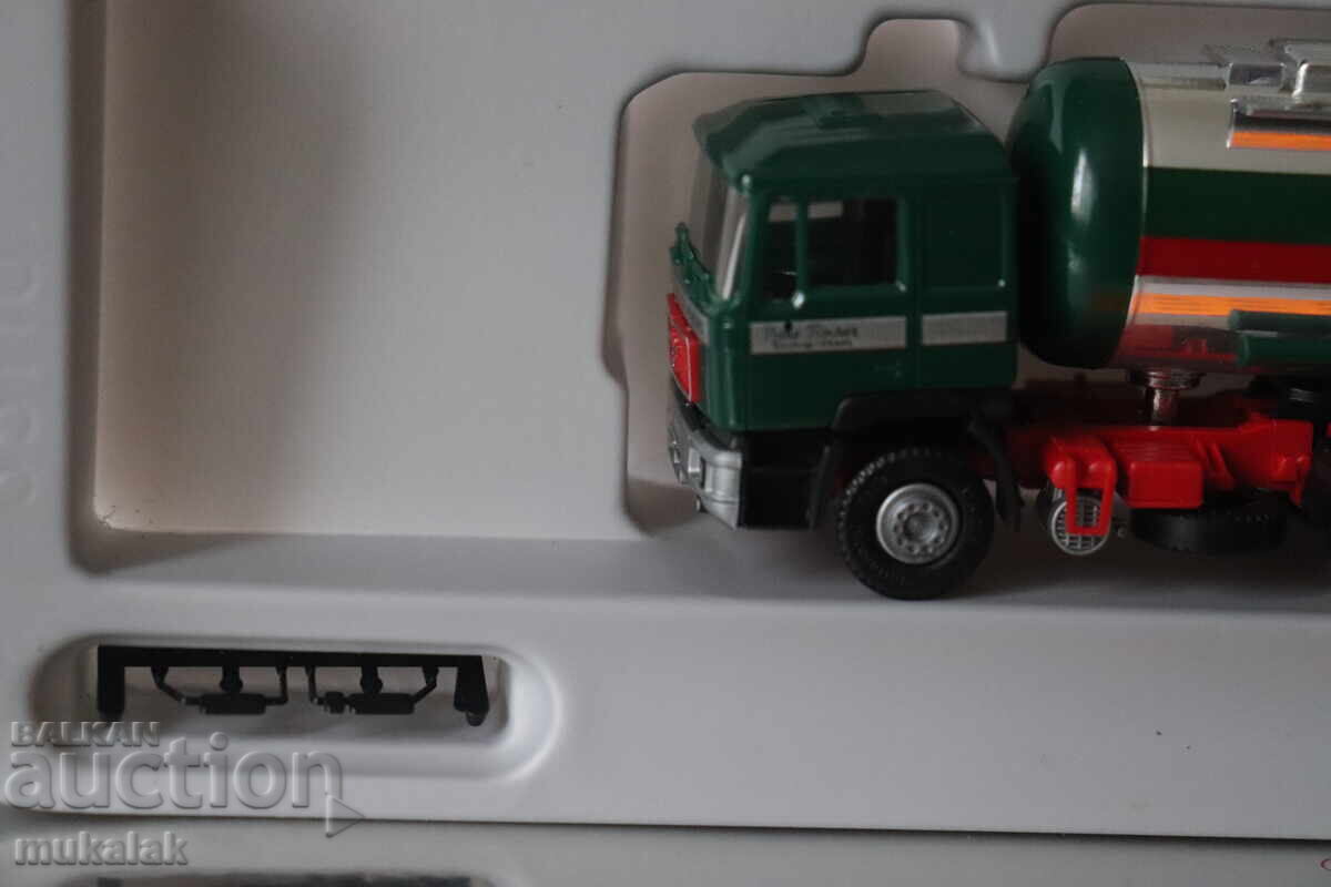 HERPA H0 1/87 MAN TANKER TRUCK TOY MODEL TRACTOR with price 35.00 BGN | € 17.90 HERPA H0 1/87 MAN TANKER TRUCK TOY MODEL TRACTOR with price 35.00 BGN | € 17.90