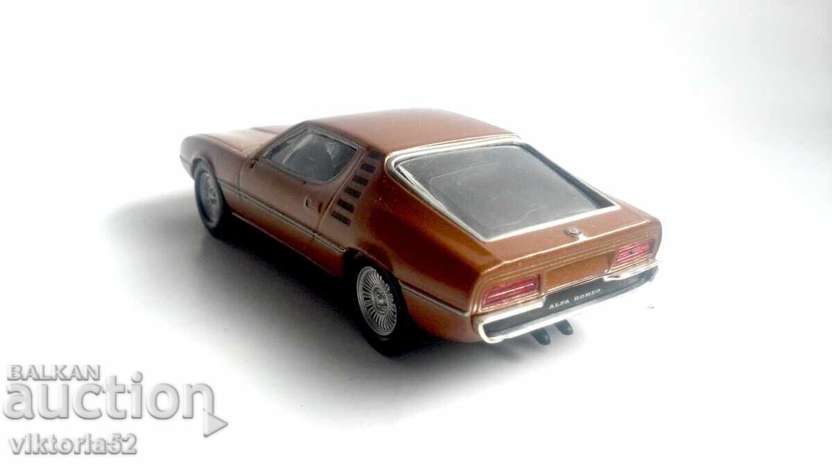 Alfa Romeo Montreal Италианско спортно купе 1970 моделна год - 6 Alfa Romeo Montreal Италианско спортно купе 1970 моделна год - 6