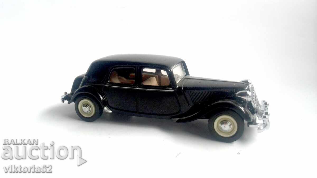 Licitație Dinky Diecast DY-22 1952 CITROEN CAR 1:43 Licitație Dinky Diecast DY-22 1952 CITROEN CAR 1:43