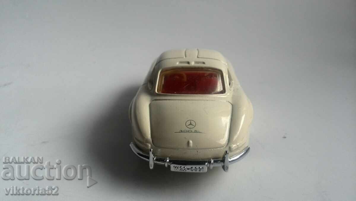 Mercedes-Benz 300 SL Coupé în crem Dinky DY-12 OVP 1:43 - 6