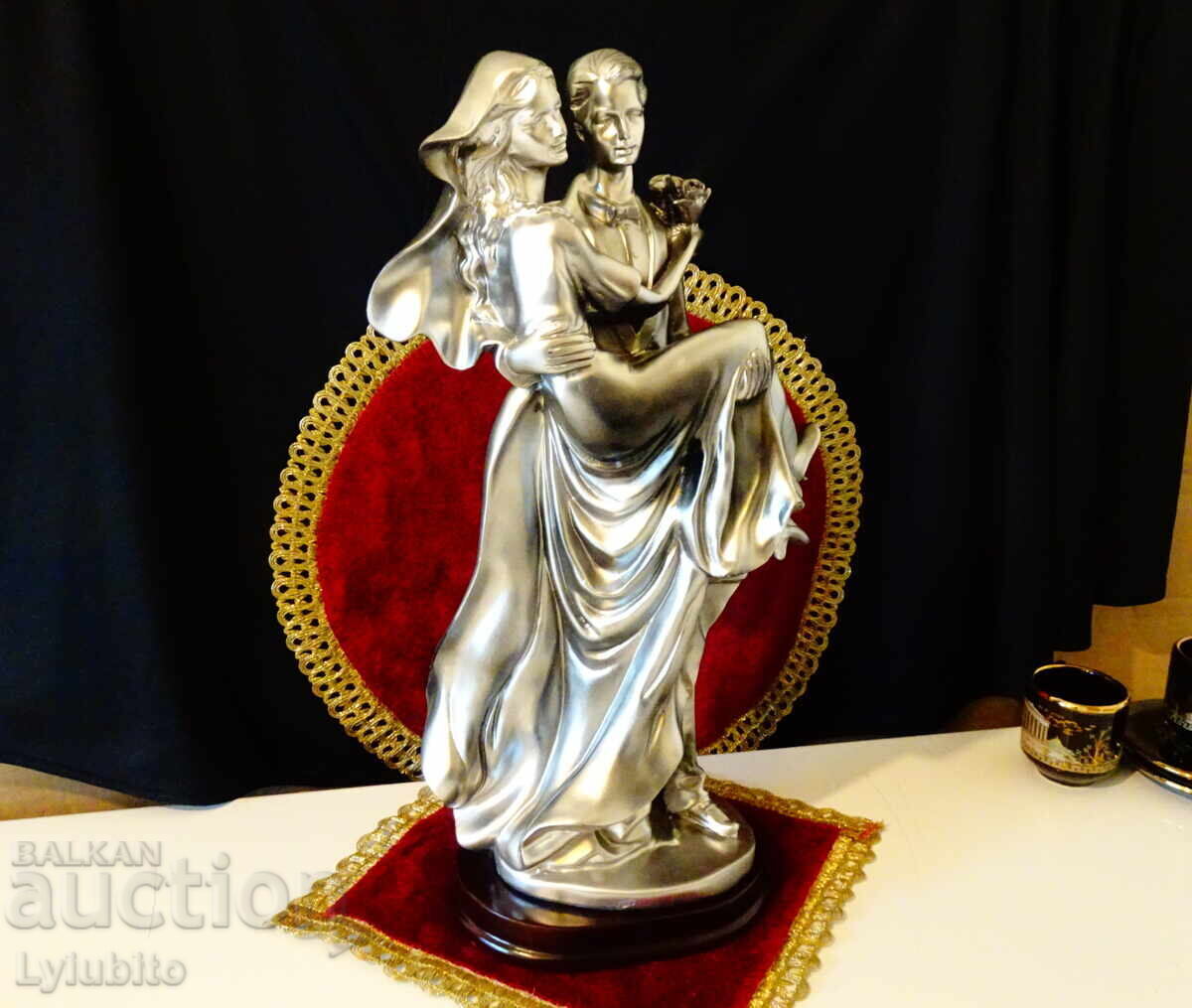 Σταυρούλα Γάμος, νεόνυμφοι 37 εκ., 1.5 κιλά με τιμή 35.00 BGN | € 17.90