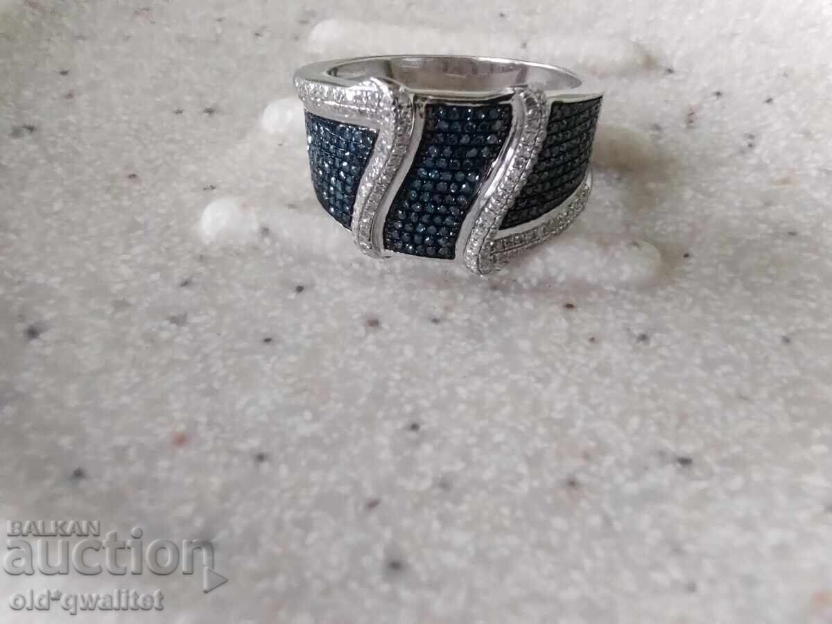 Inel de argint cu diamante albastre cu preț 700.00 BGN | € 357.90