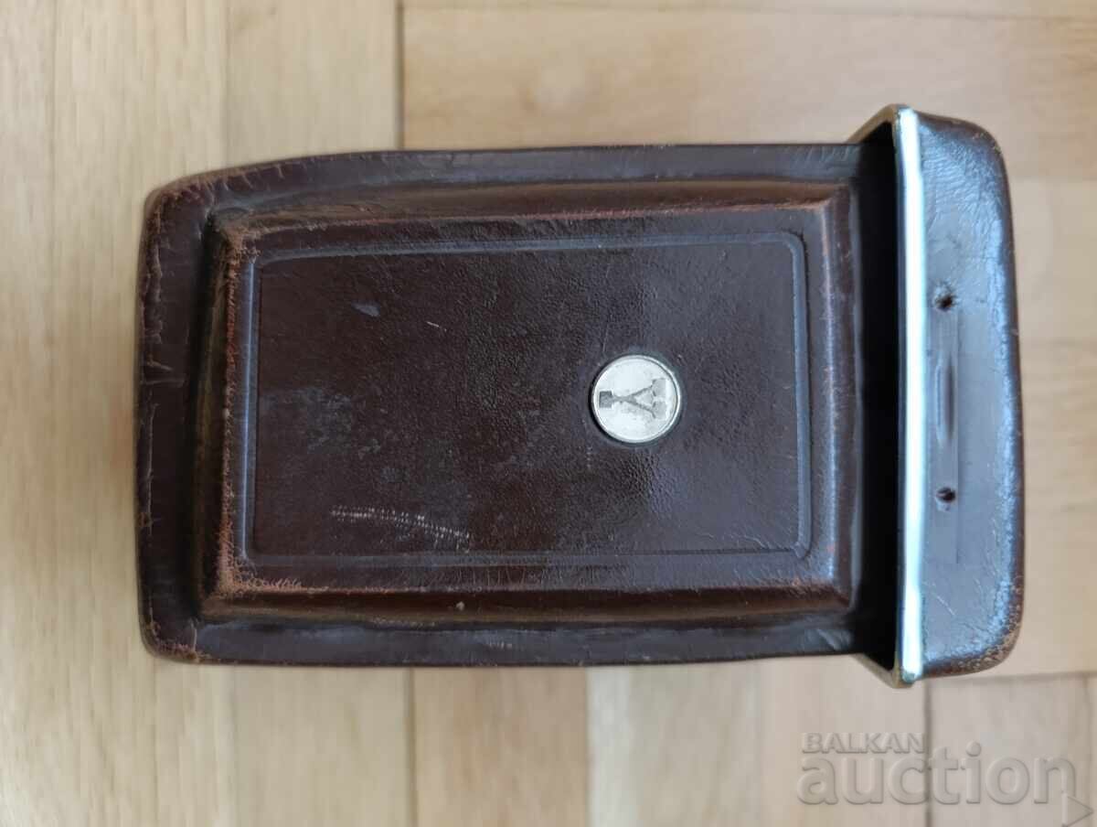Yashica camera case, natural leather Yashica camera case, natural leather