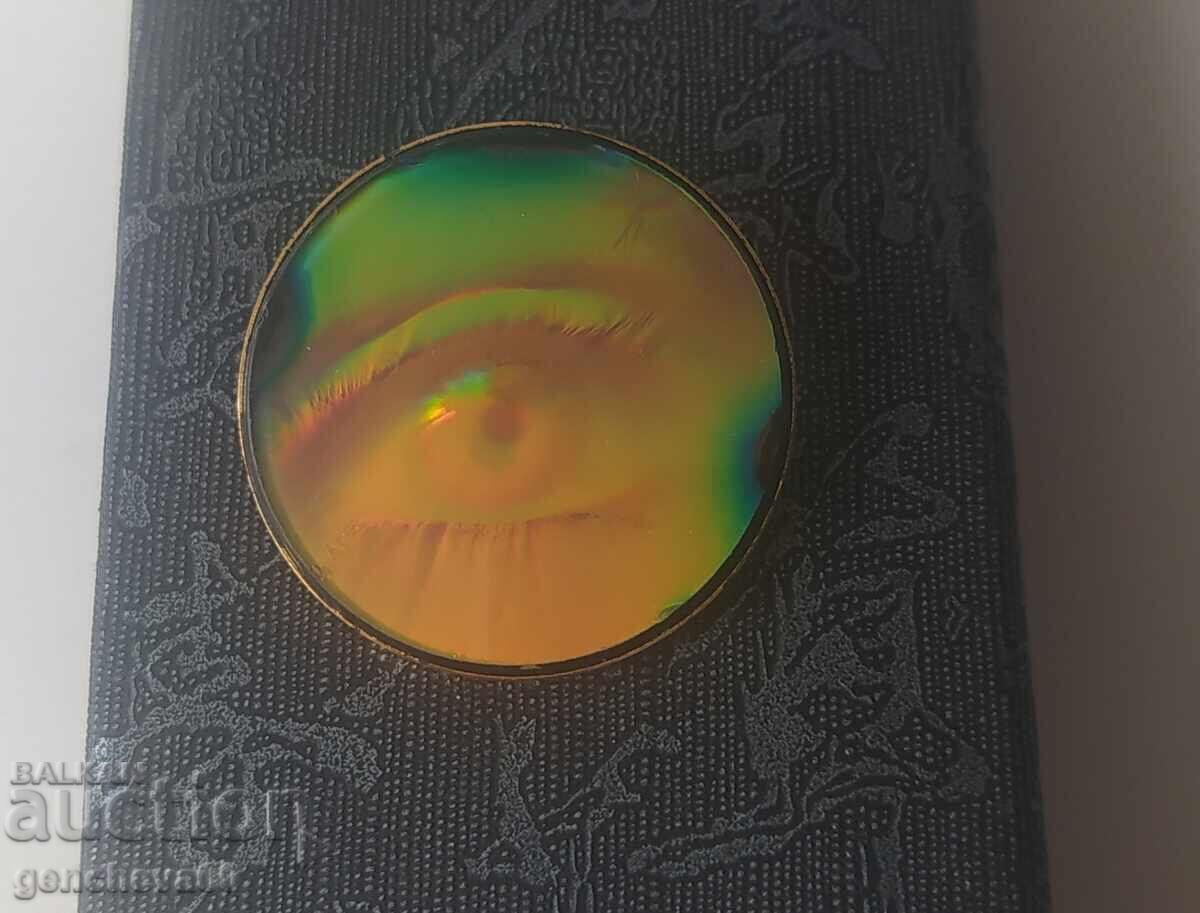 Vintage rare brooch 3D hologram with price € 15.00 | 29.34 BGN