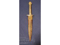 Cuțit de baionetă Shturmova bg kama 1917 g