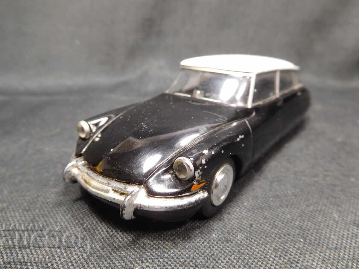 1/43 METAL CAR SCALE MODEL CITROEN DS DEL PRADO 1/43 METAL CAR SCALE MODEL CITROEN DS DEL PRADO