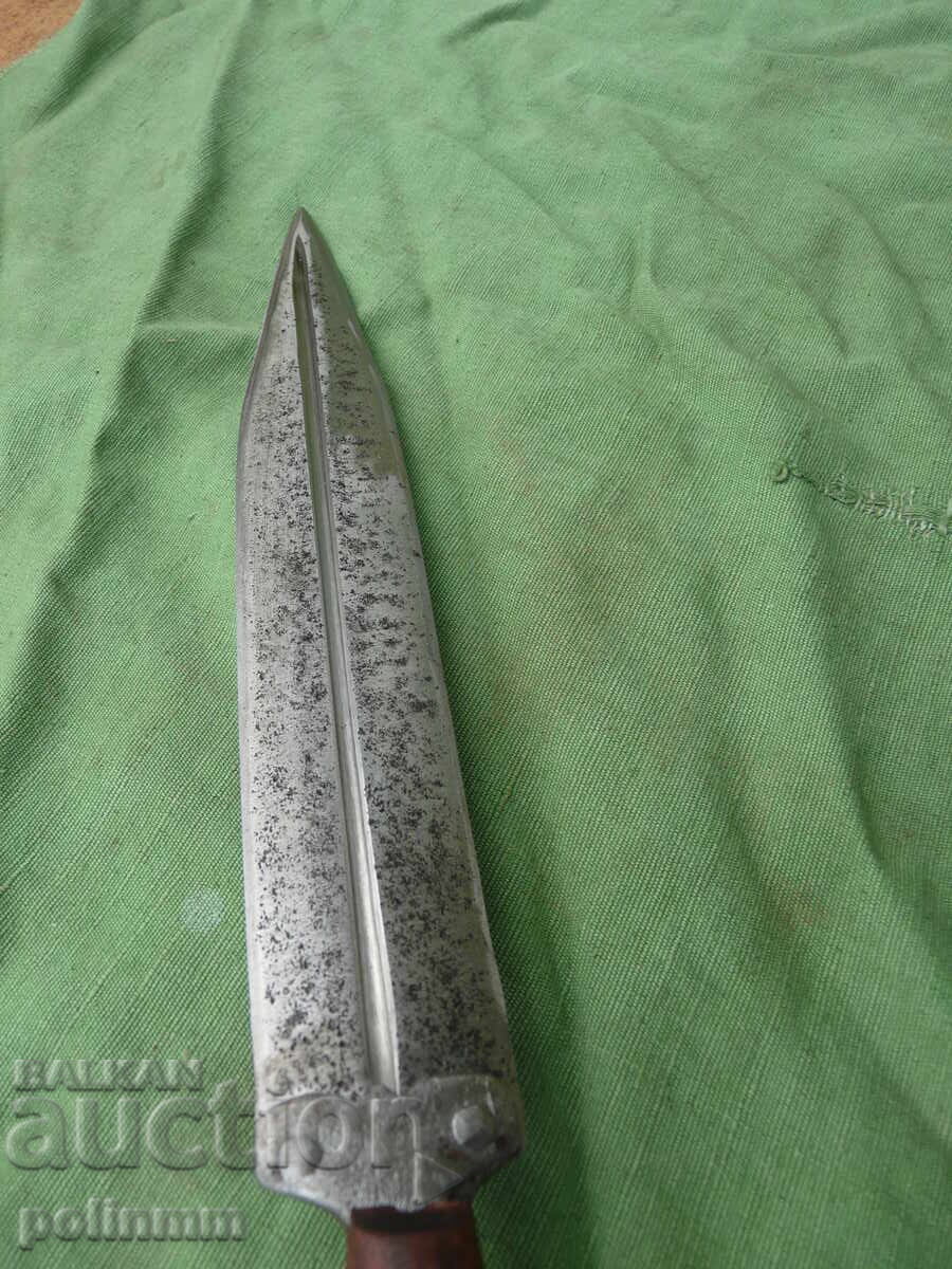 Massive forged dagger - 170 with price 150.00 BGN | € 76.69 Massive forged dagger - 170 with price 150.00 BGN | € 76.69