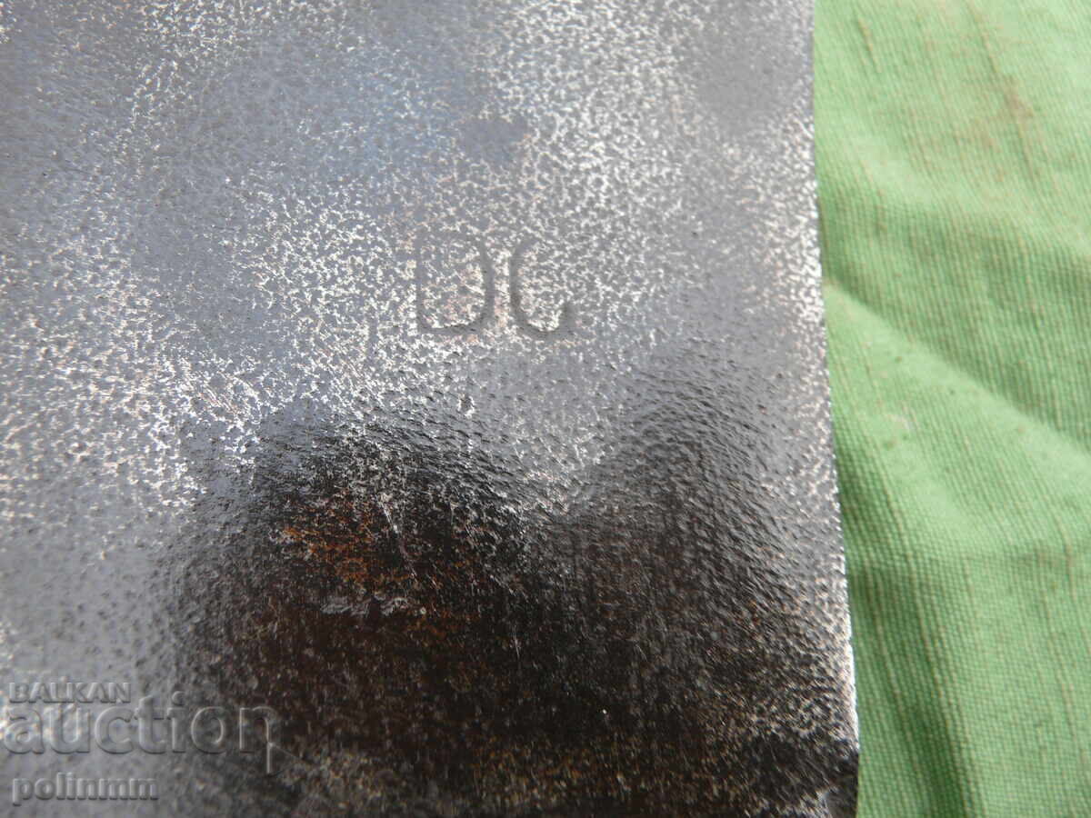 Παράδοση Μεγάλο παλιό σφυρήλατο τσεκούρι - 554 Παράδοση Μεγάλο παλιό σφυρήλατο τσεκούρι - 554