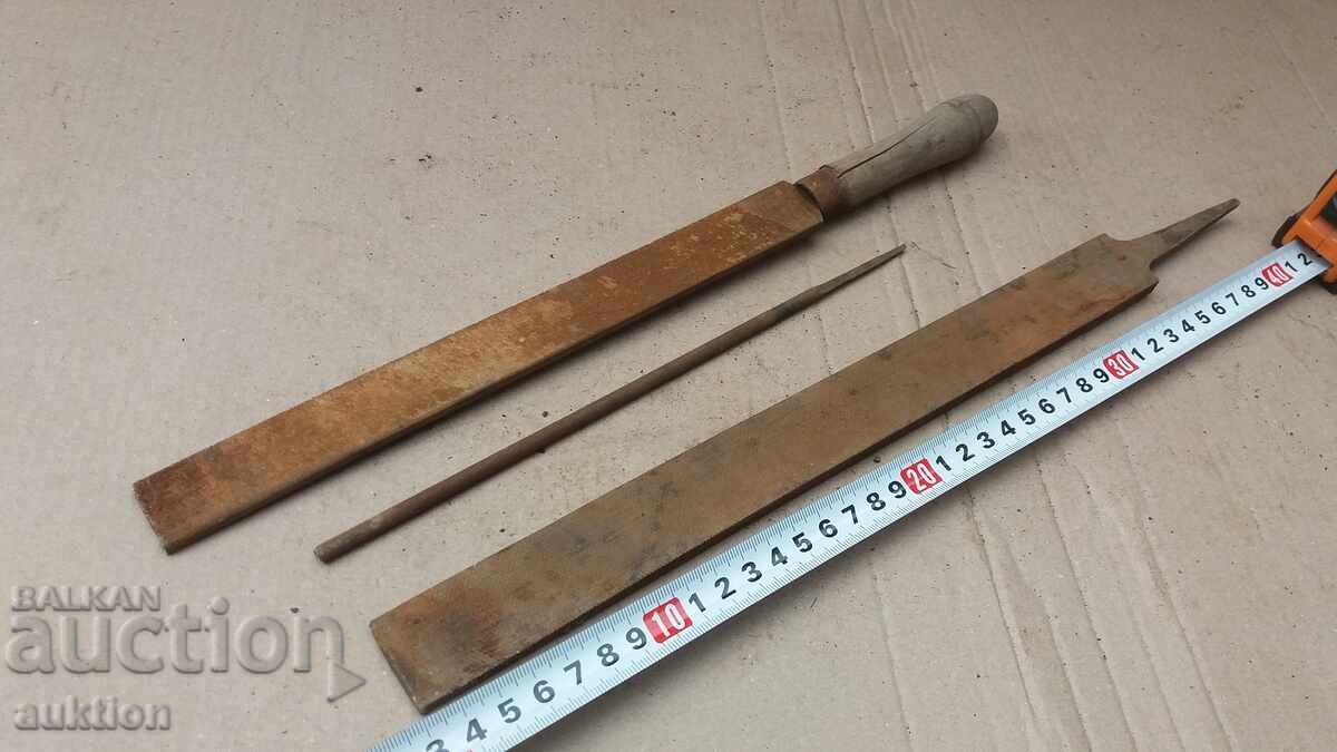 LOT DE 3 PIESE DE FIERĂSTRĂU, FIERĂSTRĂU cu preț 3.99 BGN | € 2.04 LOT DE 3 PIESE DE FIERĂSTRĂU, FIERĂSTRĂU cu preț 3.99 BGN | € 2.04