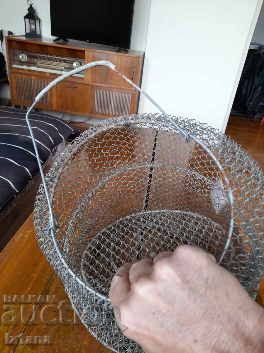 Licitație Chiuvetă veche de pescar