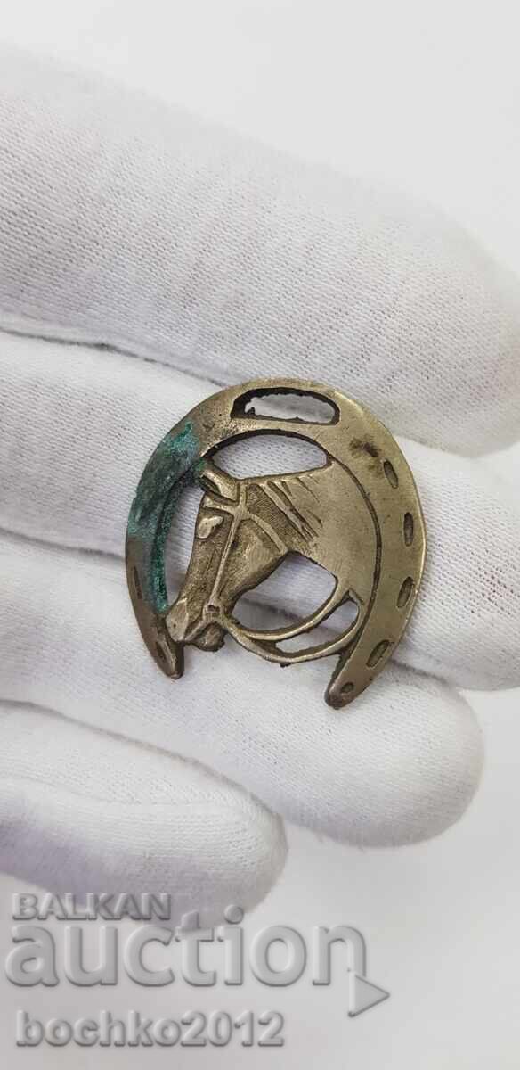 Auction Collectible Revival-era medallion, horse head in horseshoe Auction Collectible Revival-era medallion, horse head in horseshoe