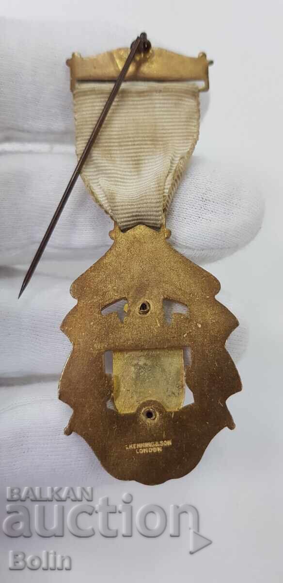 Συλλεκτικό μασονικό μετάλλιο, παράσημο, σήμα 1950, Αγγλία, Λονδίνο με τιμή 75.00 BGN | € 38.35 Συλλεκτικό μασονικό μετάλλιο, παράσημο, σήμα 1950, Αγγλία, Λονδίνο με τιμή 75.00 BGN | € 38.35