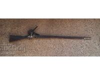 Pușcă cu cremene, pistol