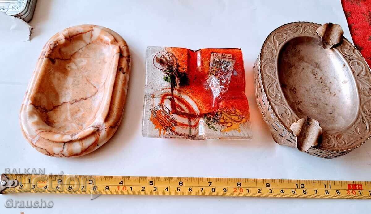 Τρία σπάνια και πολύτιμα τασάκια για συλλογή με τιμή 24.00 BGN | € 12.27