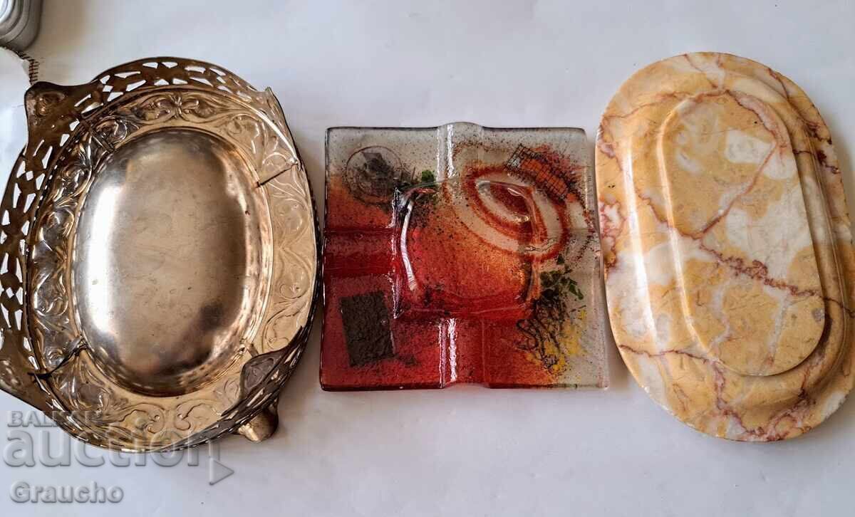 Δημοπρασία Τρία σπάνια και πολύτιμα τασάκια για συλλογή