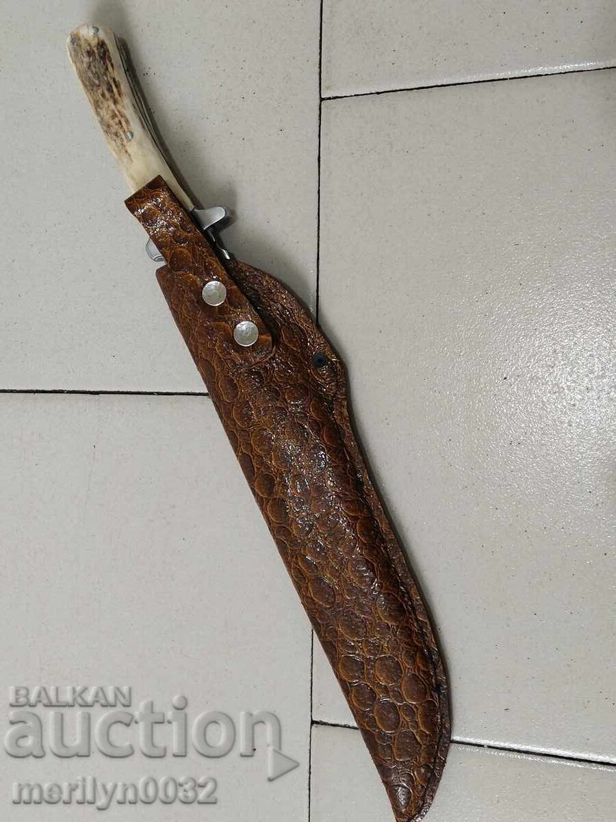Hunting knife with handle and deer antler handle - 5