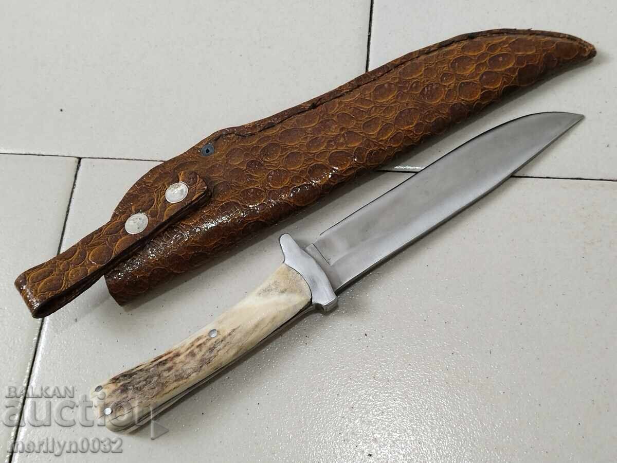 Hunting knife with handle and deer antler handle - 6