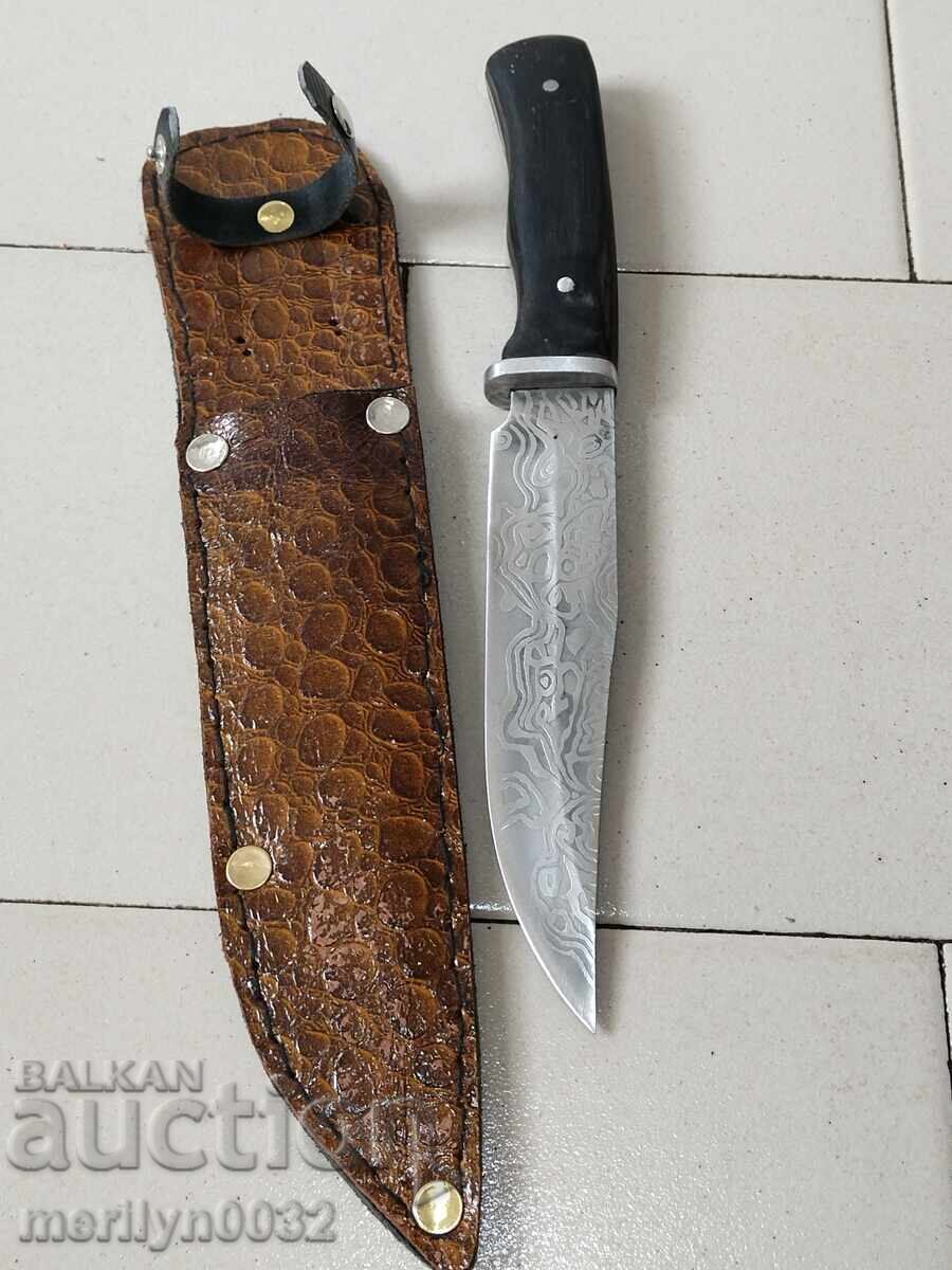 Auction Hunting knife with sheath and buffalo horn handle Auction Hunting knife with sheath and buffalo horn handle