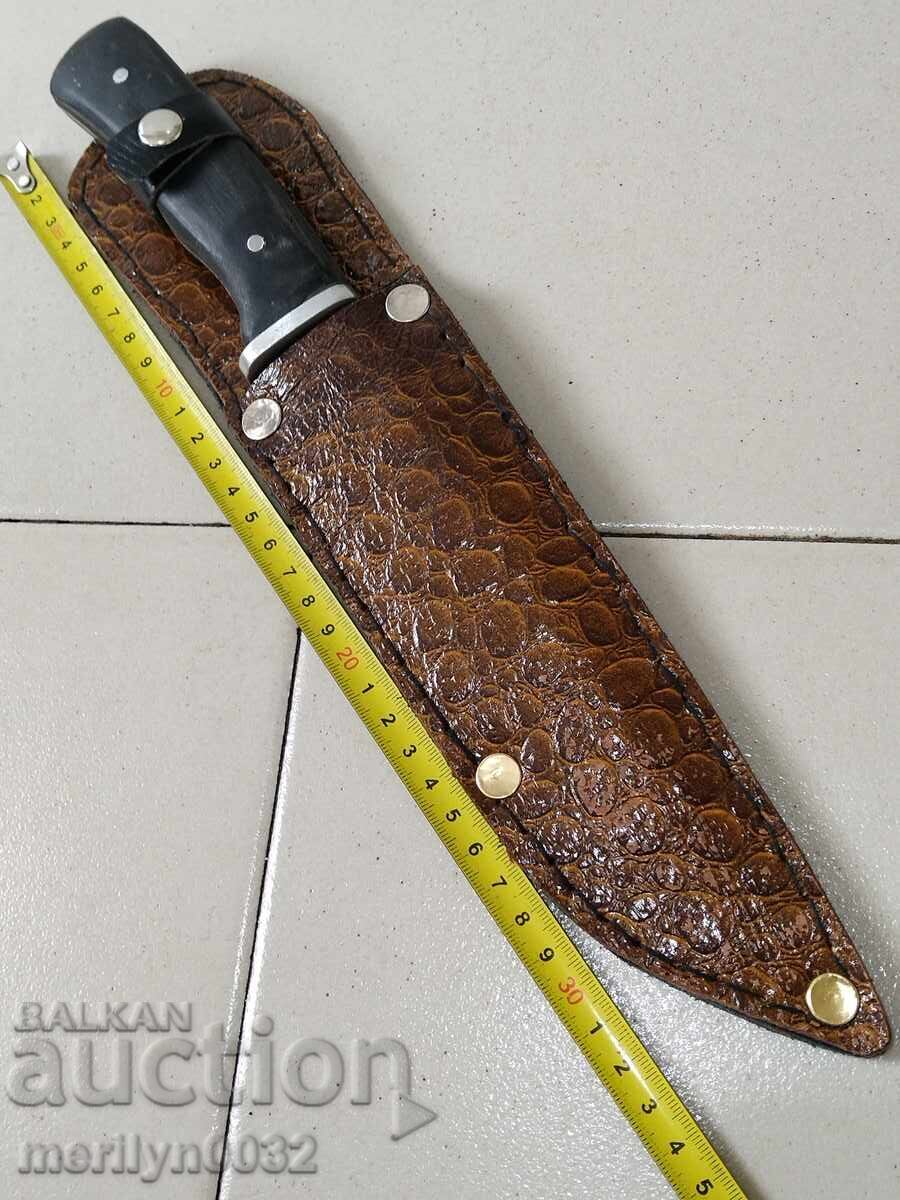 Delivery of Hunting knife with sheath and buffalo horn handle Delivery of Hunting knife with sheath and buffalo horn handle