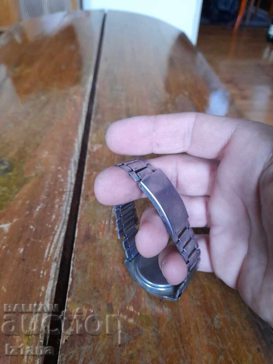 Auction  Old Sharp electronic watch