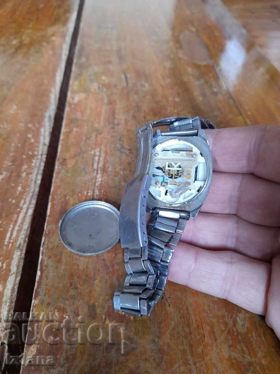 Old Sharp electronic watch - 5