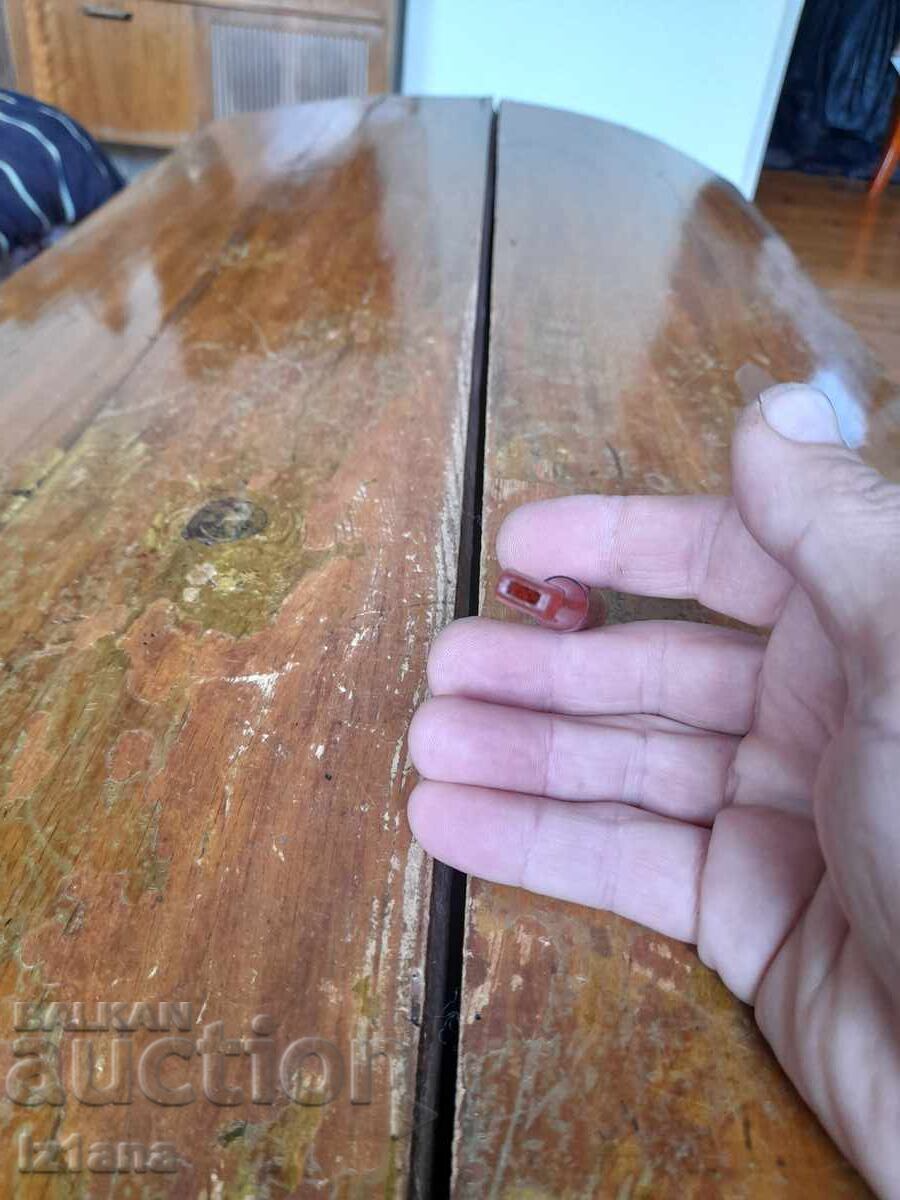 Delivery of An old cigarette Delivery of An old cigarette