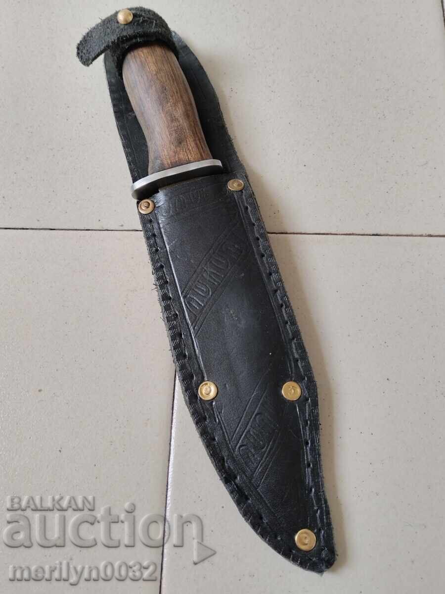 Licitație Cuțit turistic cu teacă