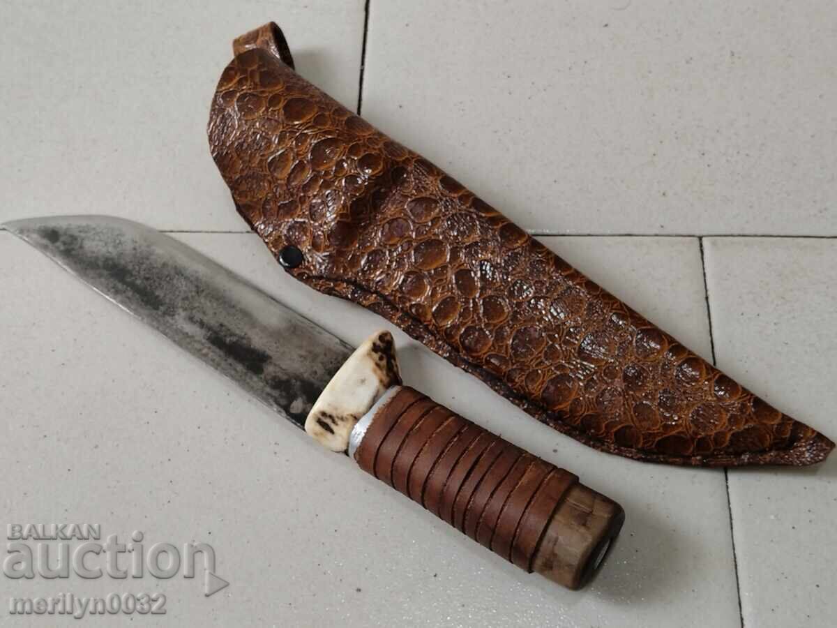 Delivery of Tourist knife with sheath Delivery of Tourist knife with sheath