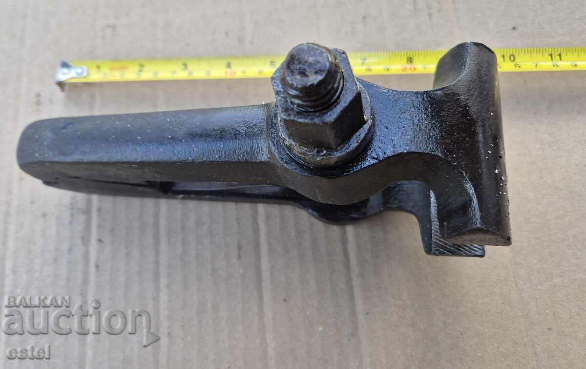 Licitație Clește mare de forjă, menghină - Germany Licitație Clește mare de forjă, menghină - Germany