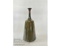 Διακοσμητικό κεραμικό βάζο υπογεγραμμένο (B & Γ) έτος 2005