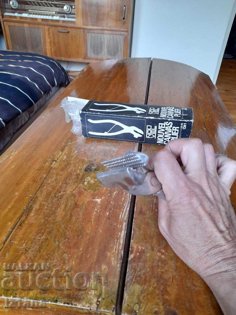 Old pliers for canvas stretching - 5 Old pliers for canvas stretching - 5