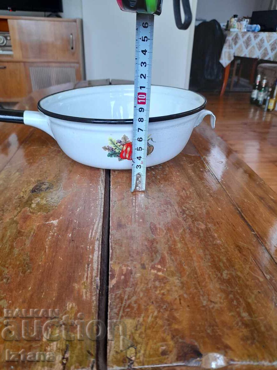 Παλιό σμάλτο σουρωτήρι, τρυπητό με τιμή 43.00 BGN | € 21.99