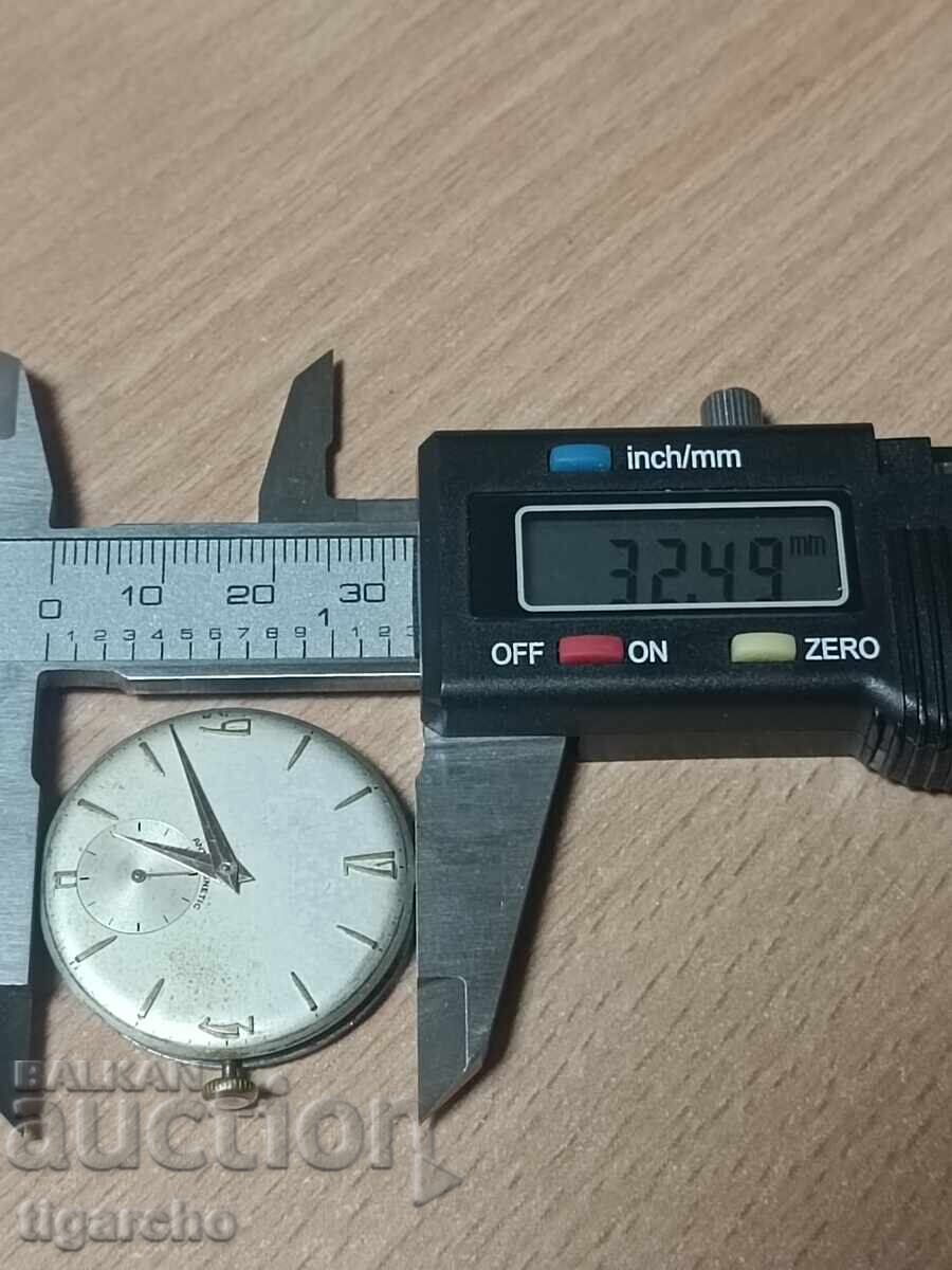 Доставка на Машинка за мъжки часовник Доставка на Машинка за мъжки часовник