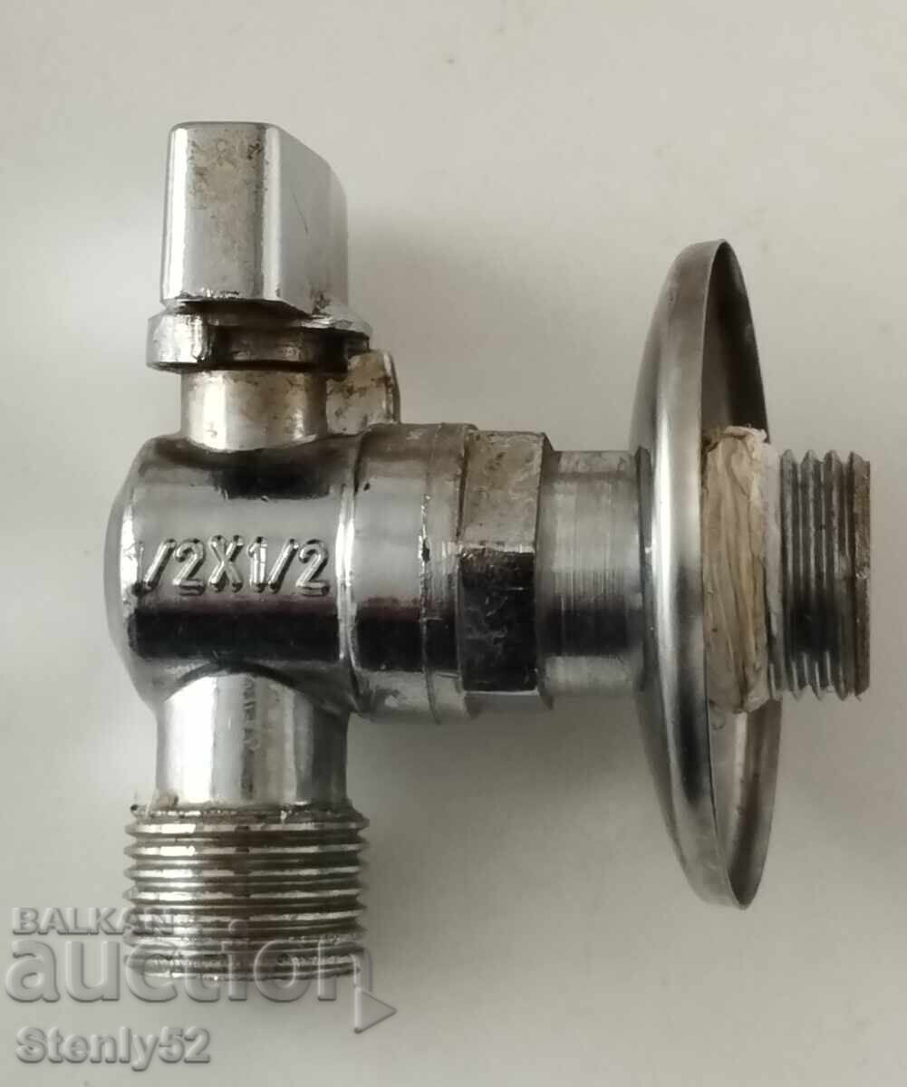 Robinet de închidere pentru instalații sanitare - 1/2" Robinet de închidere pentru instalații sanitare - 1/2"