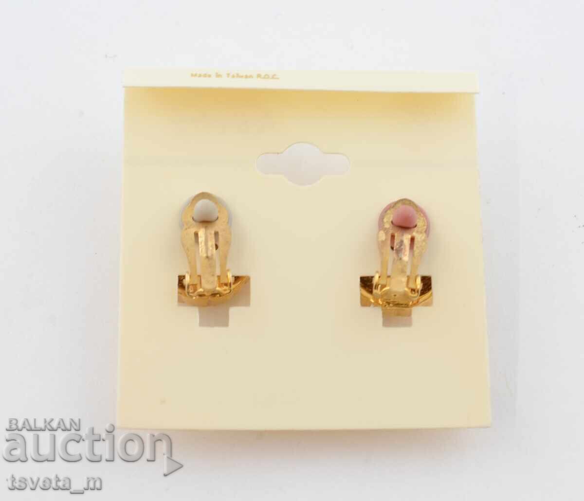 Women's earrings with clip with price 4.00 BGN | € 2.05