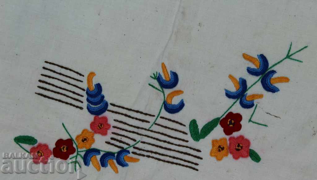 Licitație . FACE DE PERNA CHASE BRODATA MANUAL